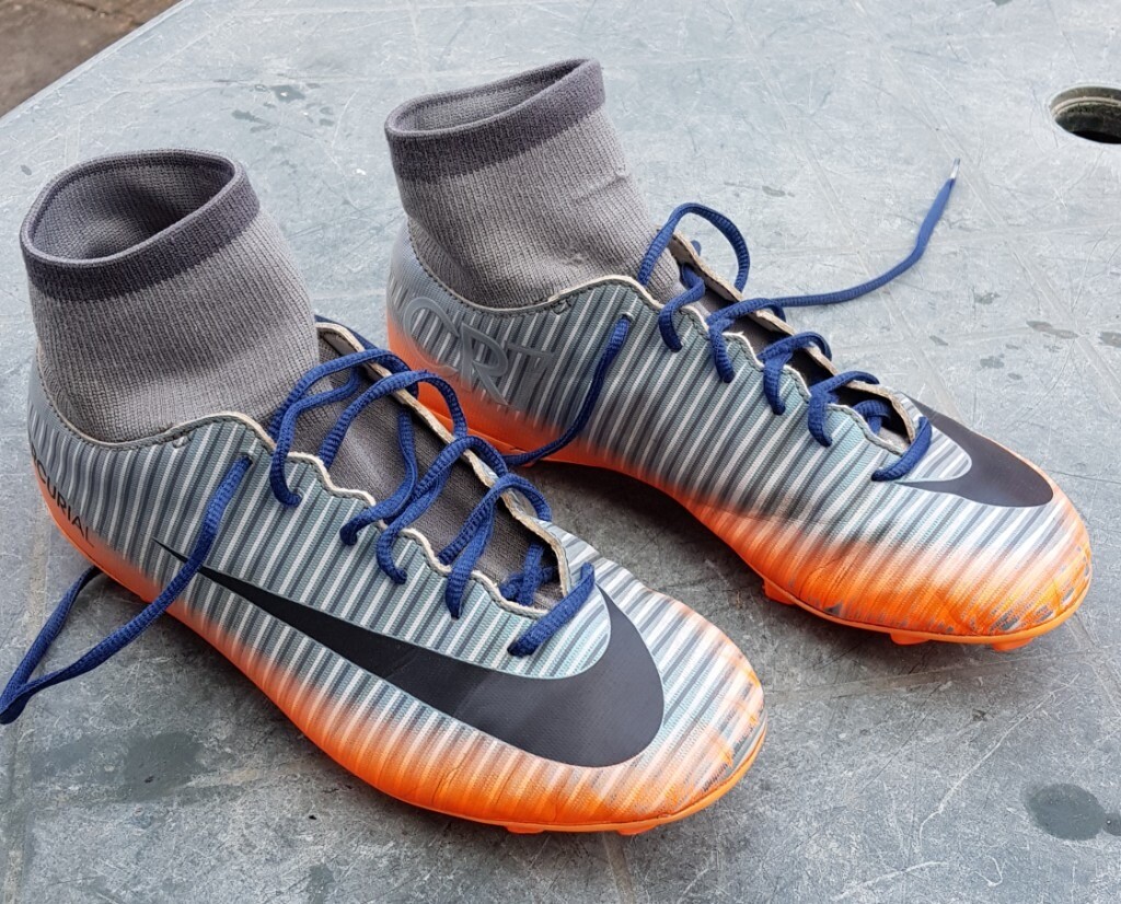 nike hypervenom 5.5